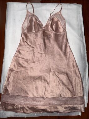 Victoria's Secret Satin Slip Chemise in Blush Pink-B01